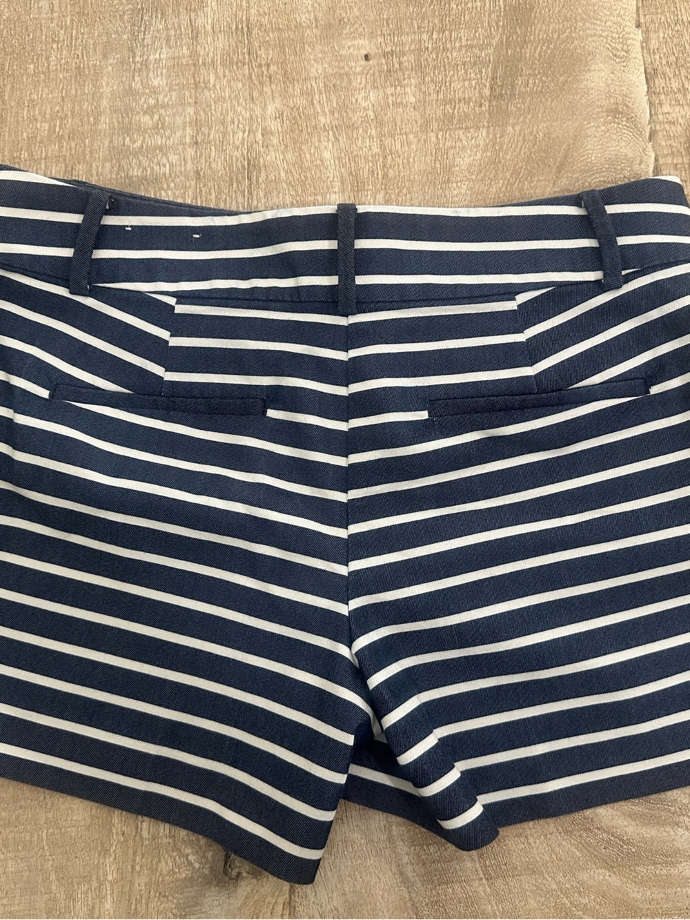 Ann Taylor LOFT Riviera Striped Shorts | Size 2 | Navy Resort Classic - Picture 9 of 16